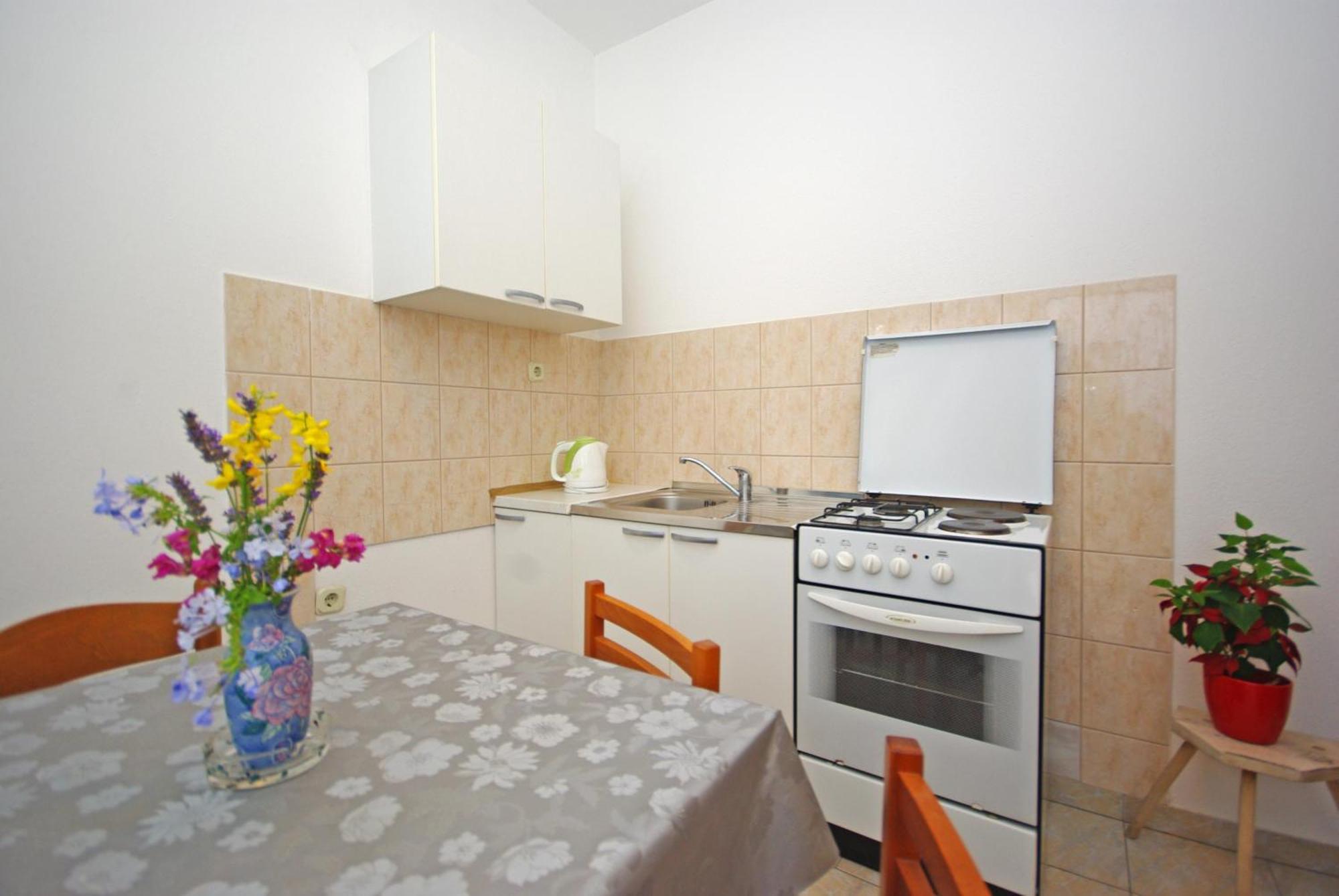 White Hill Studio-apartments Apartment